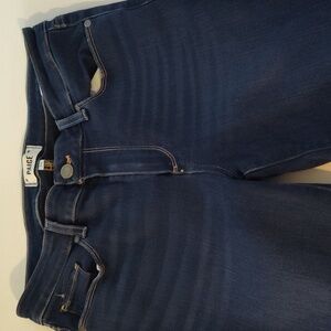 Page skyline skinny size 30 dark wash